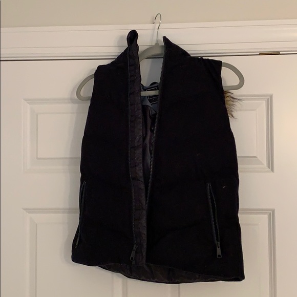 GAP Jackets & Blazers - Gap Fur Trim Hooded Vest